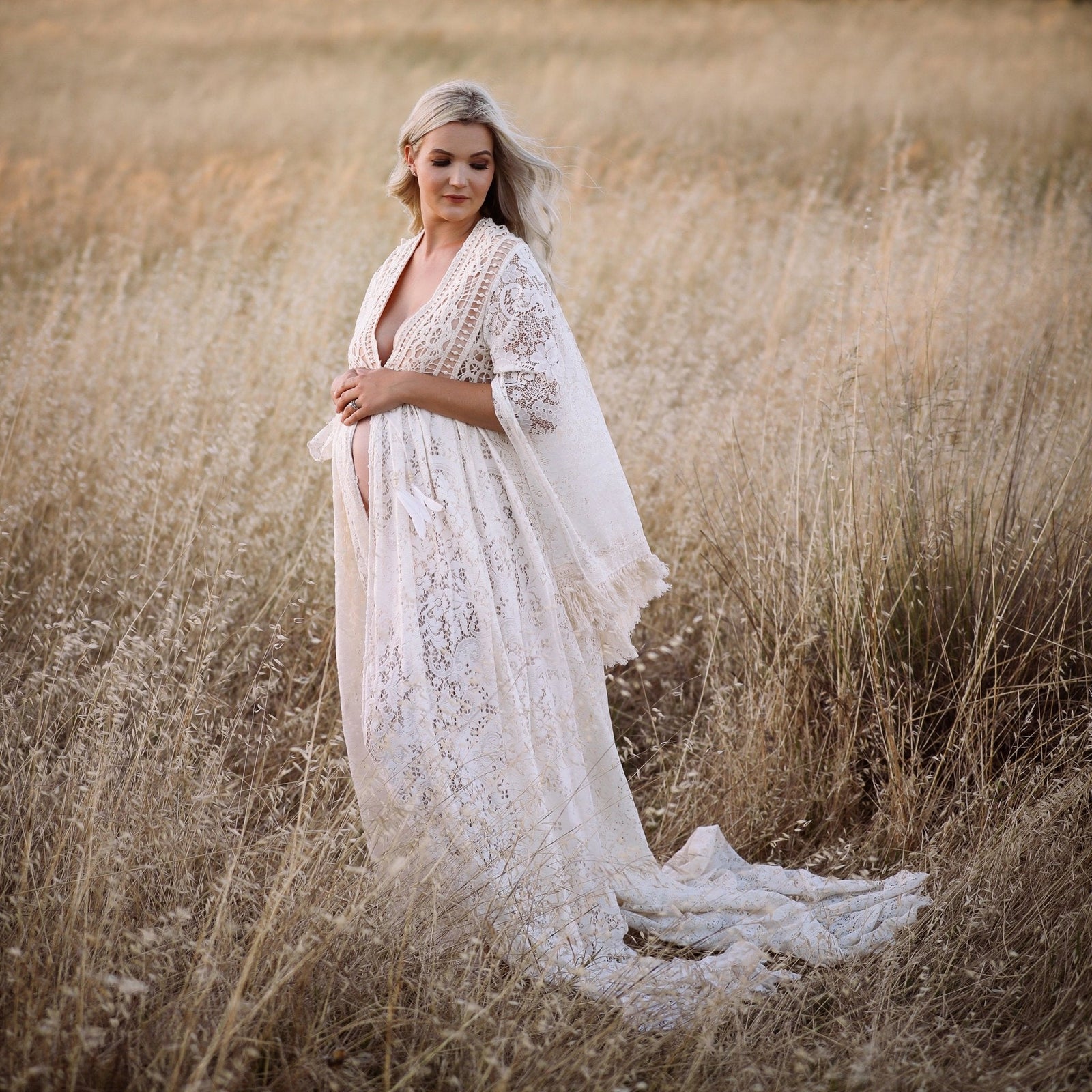 Outdoor Maternity Session - 10 Digital Images - Melissa Larson Photography