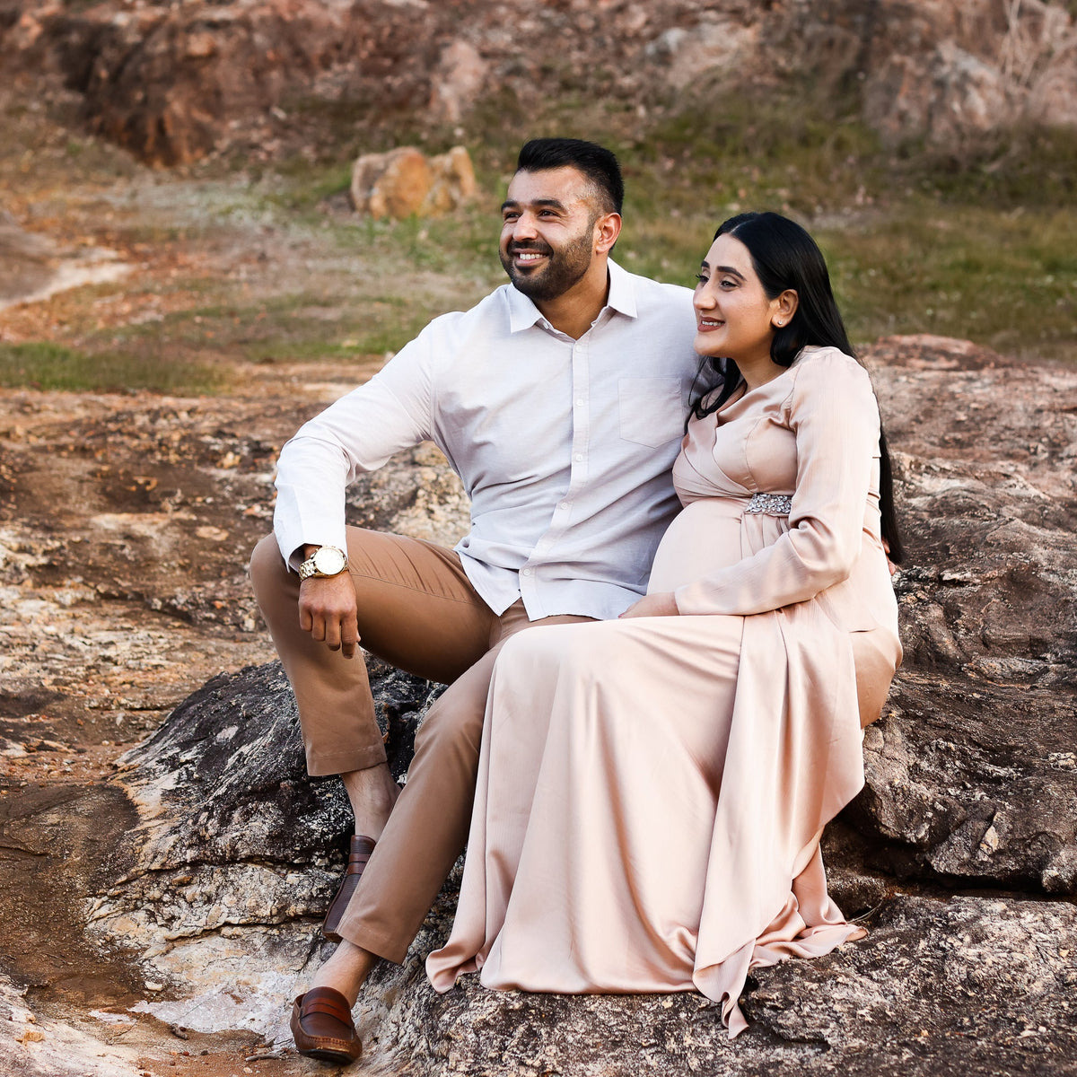 Outdoor Maternity Session - 10 Digital Images - Melissa Larson Photography